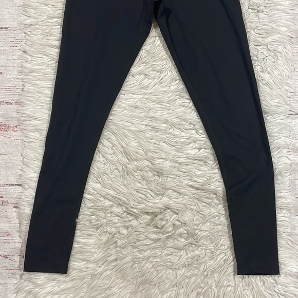 Seraphine Black Maternity Activewear & Yoga Power Leggings - Picture 9 of 11